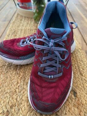 Women's Hoka One One Clifton 4 Burgundy and Light Blue Running Shoes